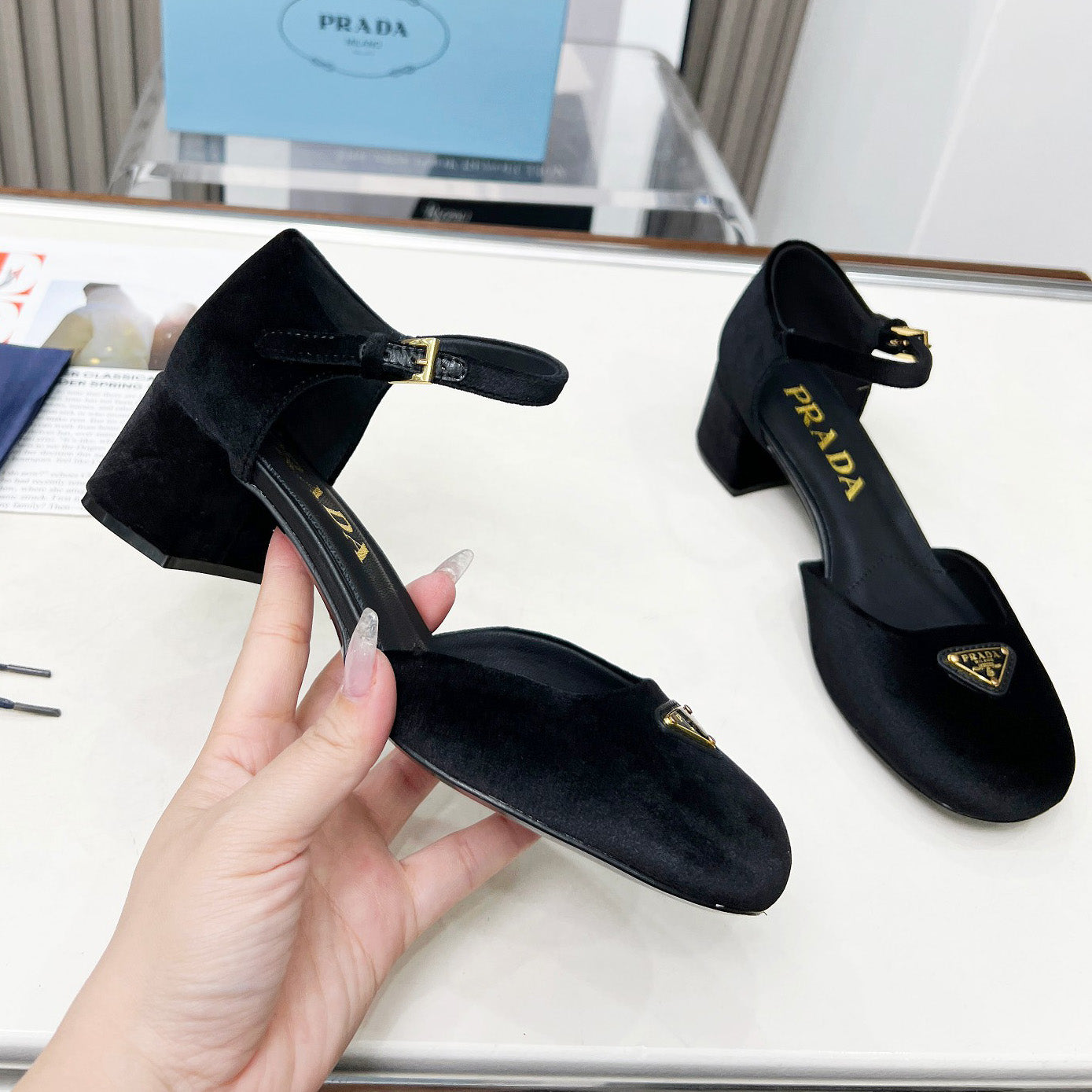 New Lambskin Fashionable and Versatile Women's Shoes Sandals 1024022316