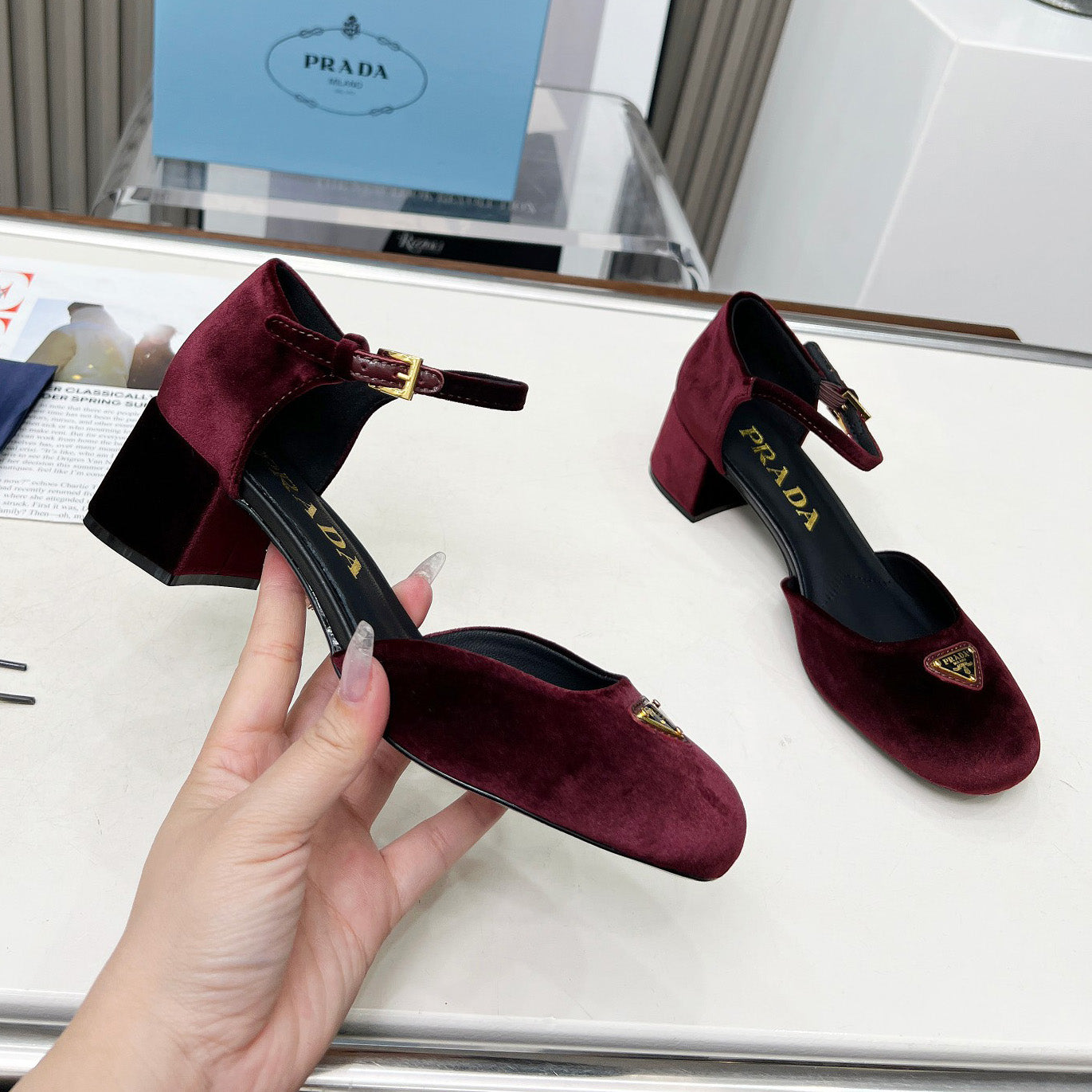 New Lambskin Fashionable and Versatile Women's Shoes Sandals 1024022316