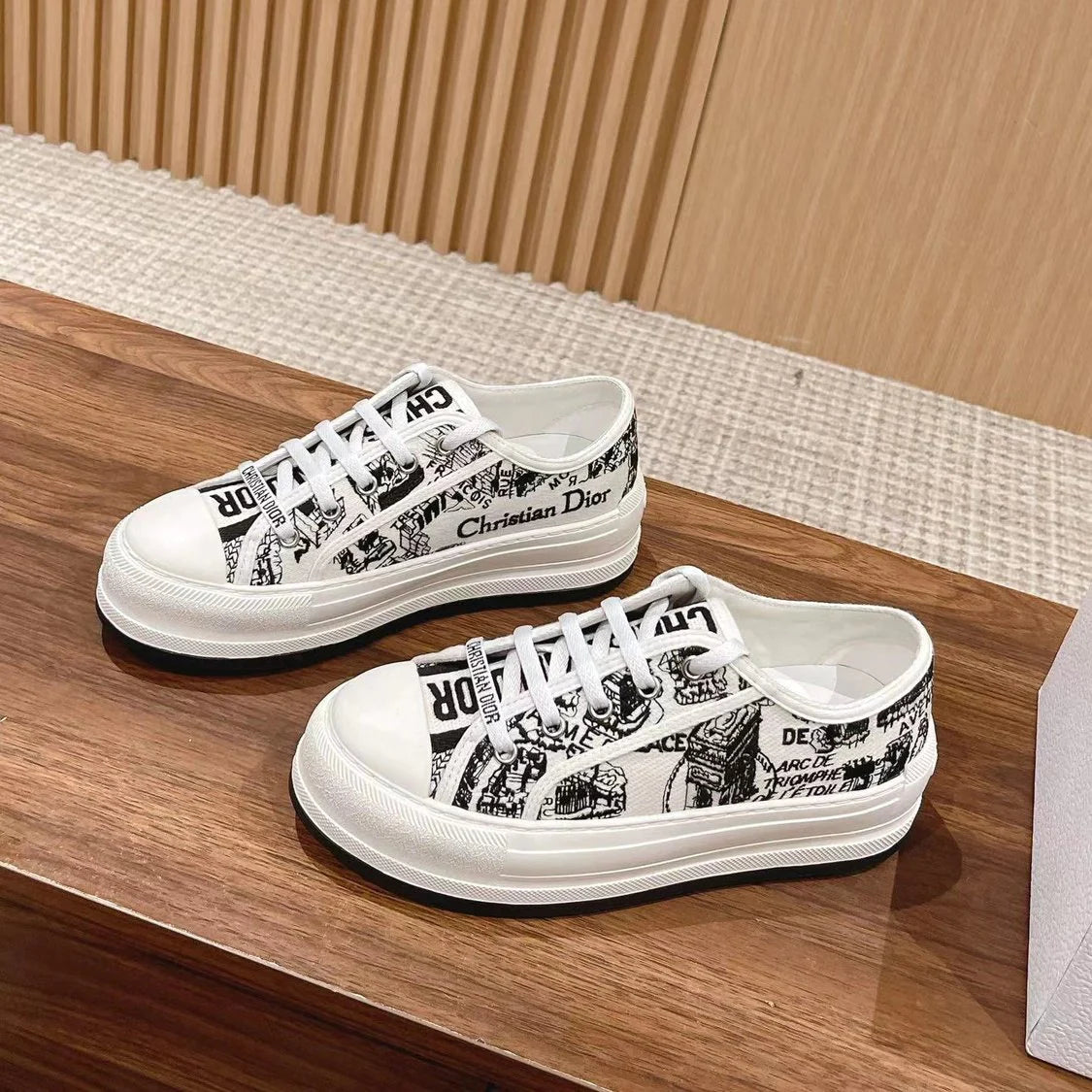 Embroidered Canvas New Genuine Leather Height Increased Thick-soled All-match Casual SneakersPD052412403