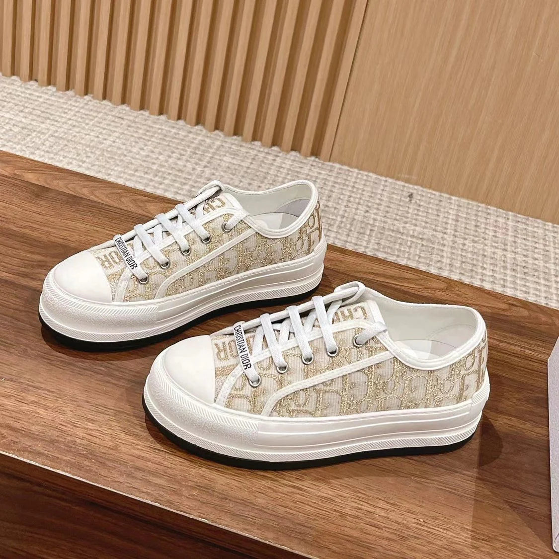 Embroidered Canvas New Genuine Leather Height Increased Thick-soled All-match Casual SneakersPD052412403