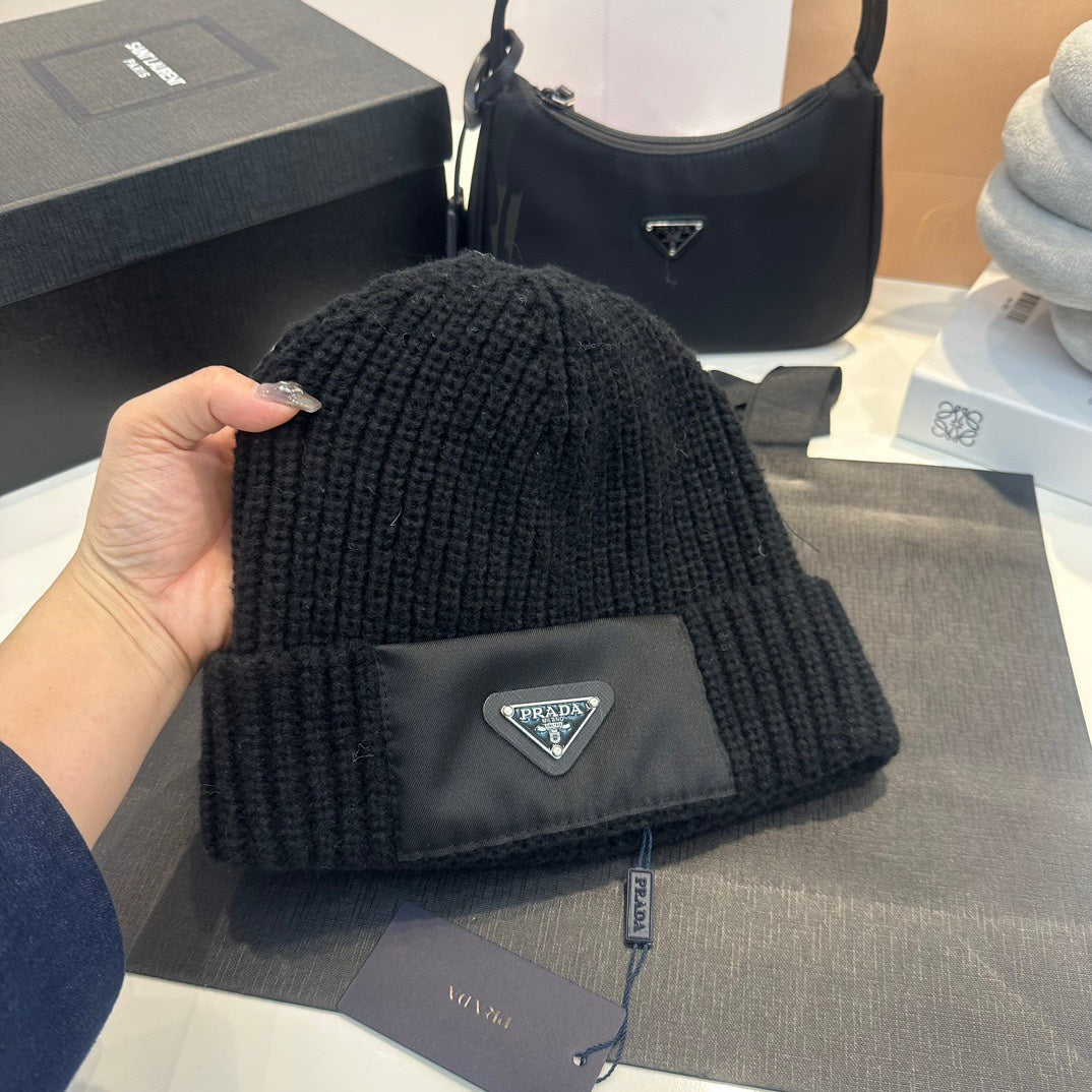 PR Wool and cashmere beanie 1824101610