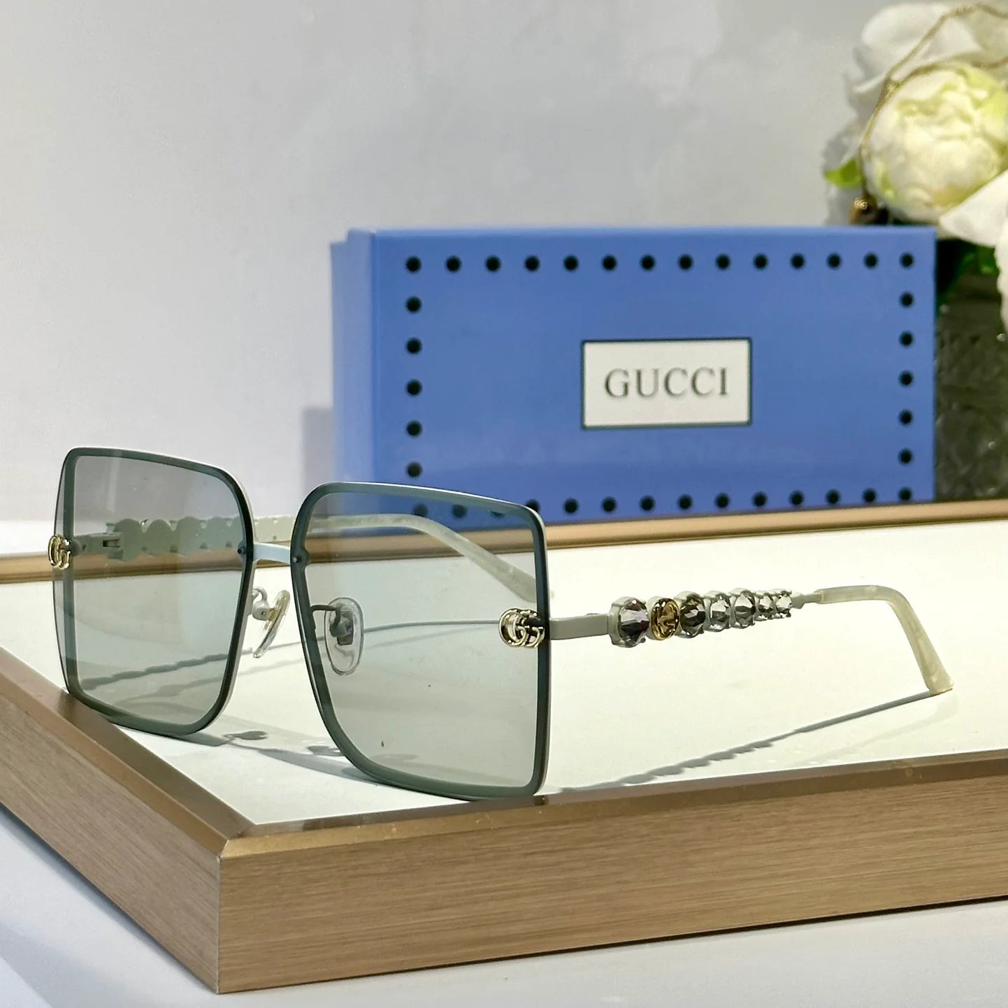 Fashionable Sunglasses 1925022401