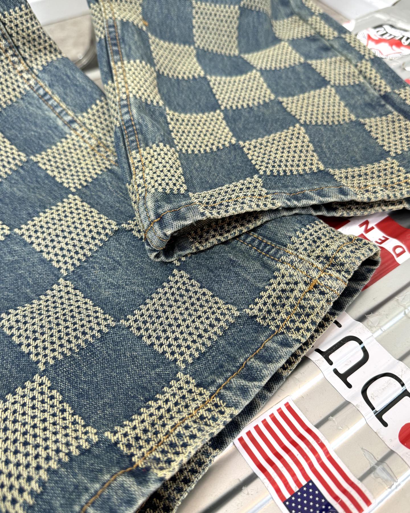 LV Plaid jeans 1825022820
