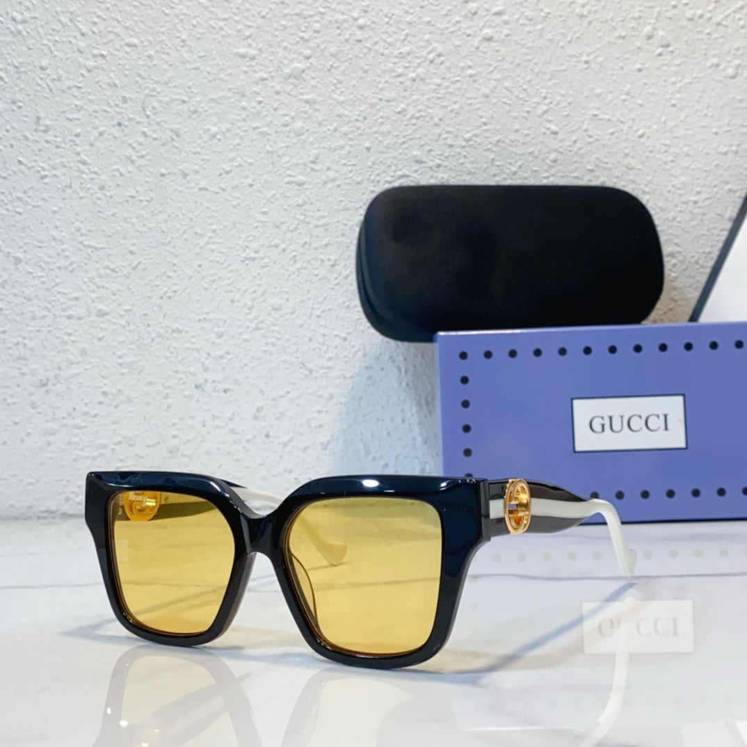 G Unisex Sunglasses 1824073101