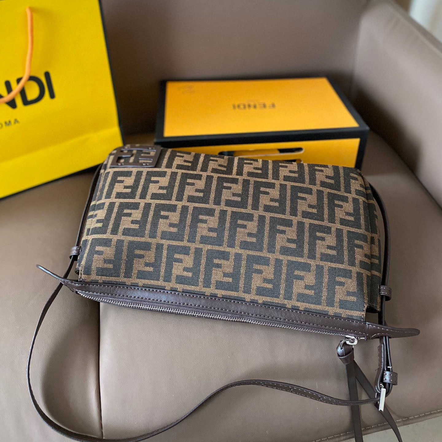FD underarm crossbody bag 1824082101