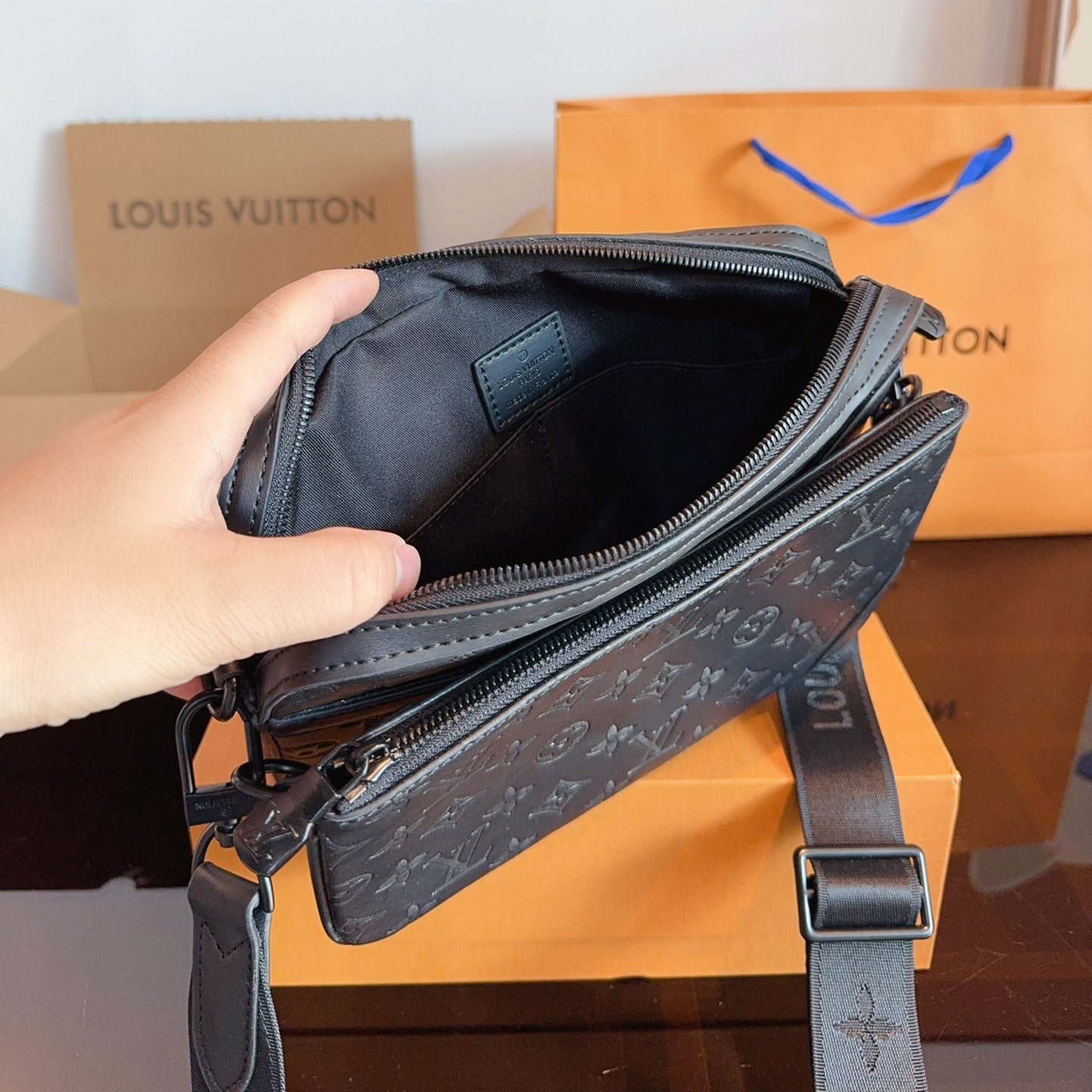 Classic hot-selling ¥ochette Trio men's bag 1824061103