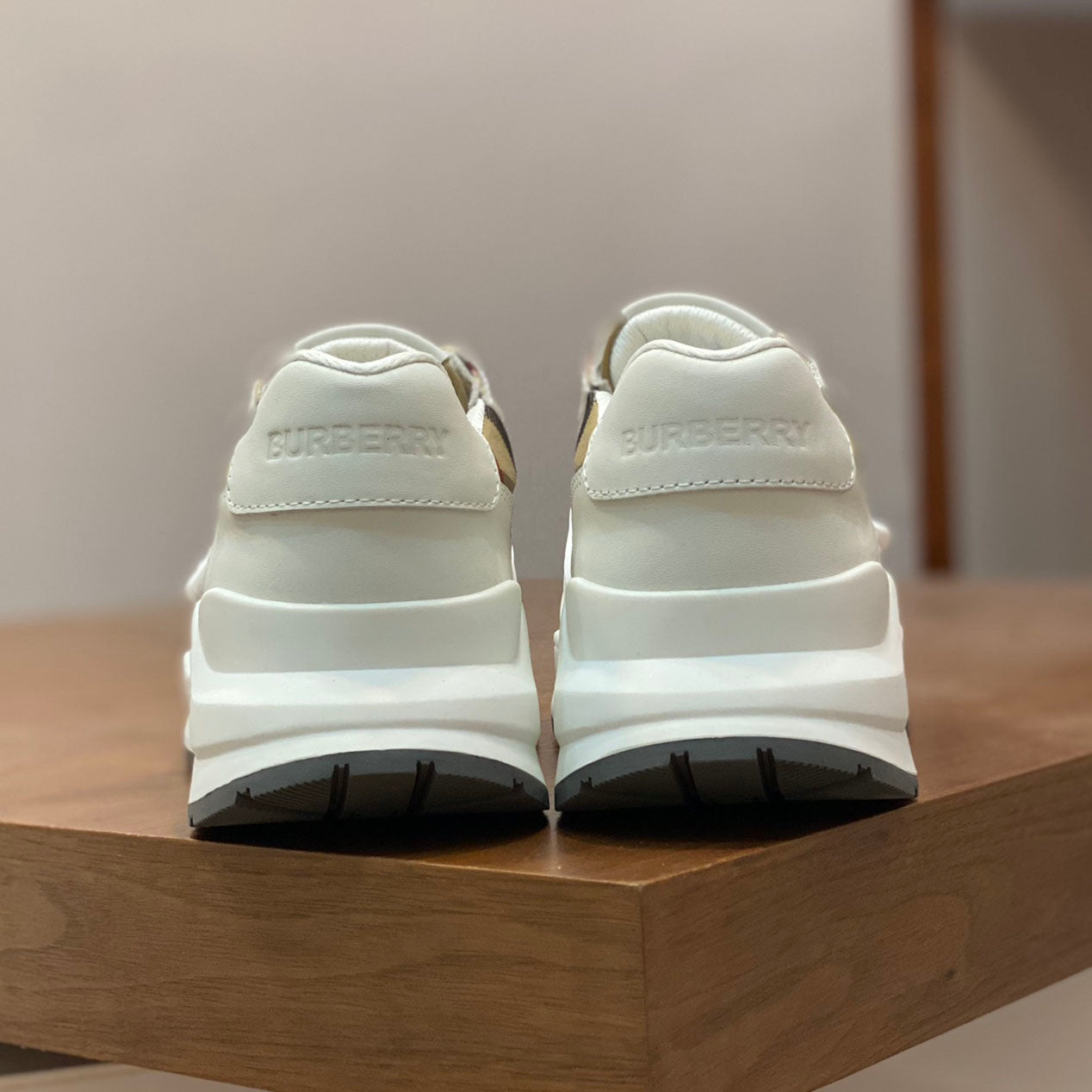 TB sneakers 1824101707