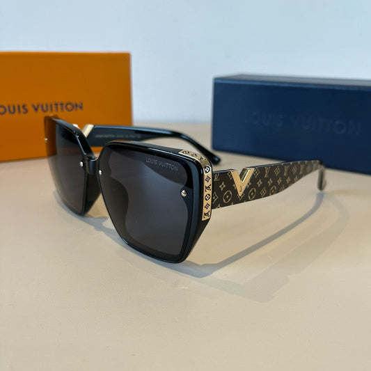 LV Full frame sunglasses 1825052801