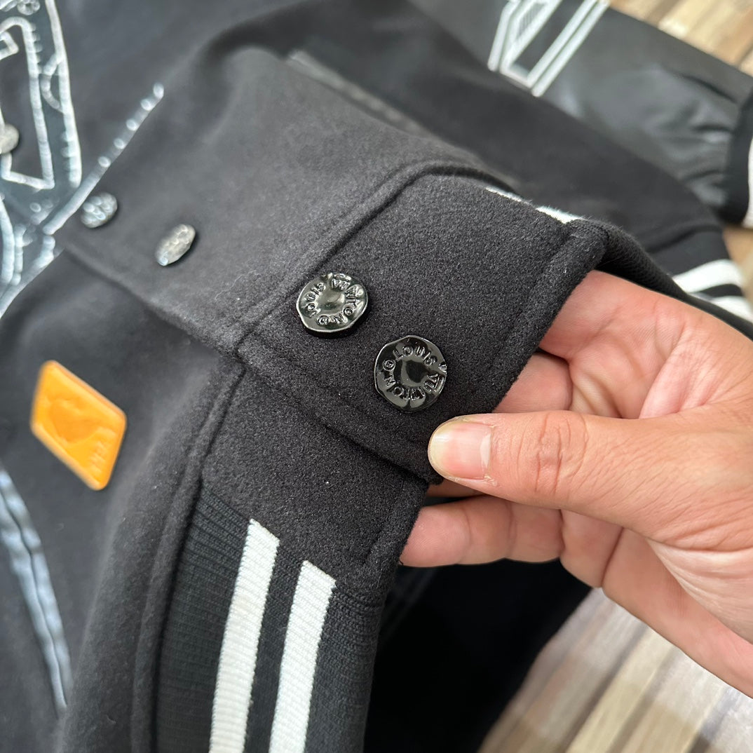 Embroidered leather sleeve baseball jacket XC0823102608