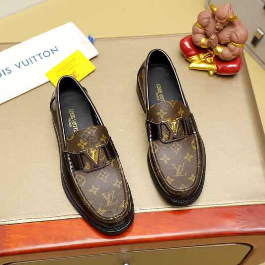 LV Men's Loafer 1824102219