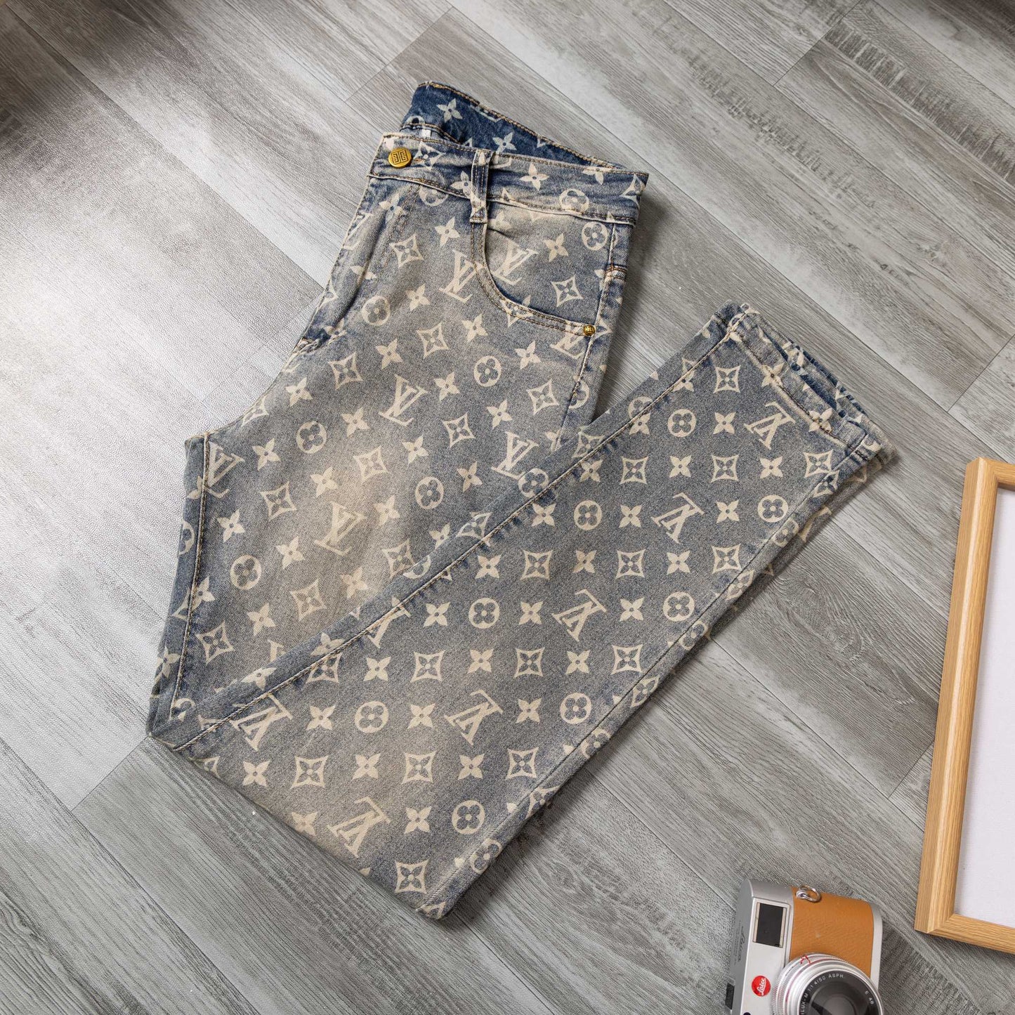 LV jeans 1825060604
