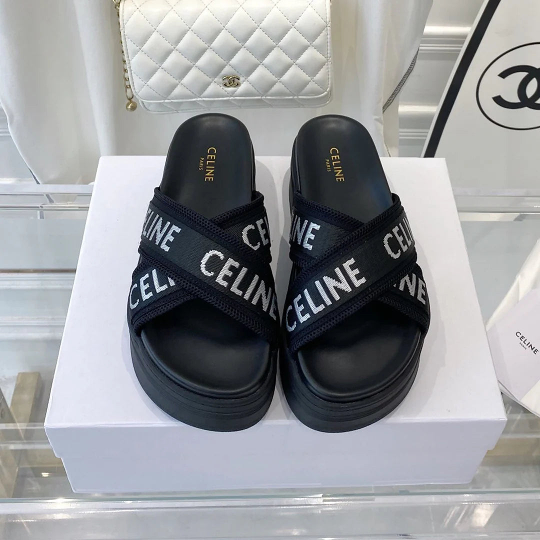 Fashion and versatile thick-soled sandals 1024041502