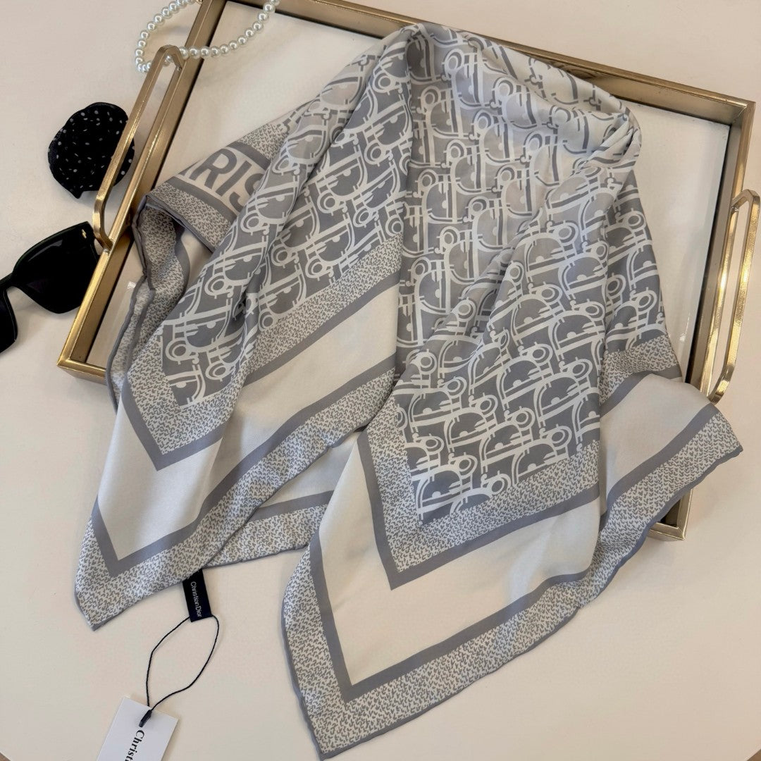 CD Silk scarf 1825022702