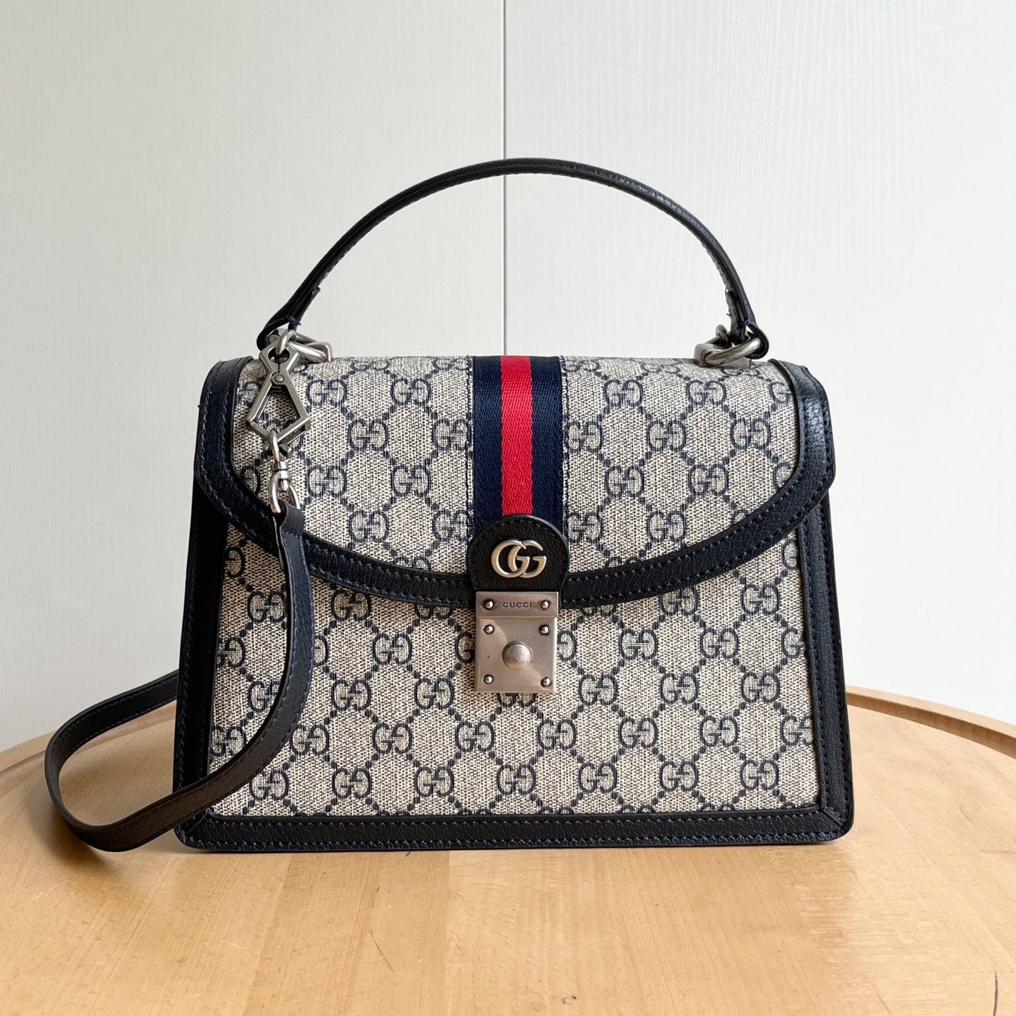 G Ophidia Lock Handbag 1824061805
