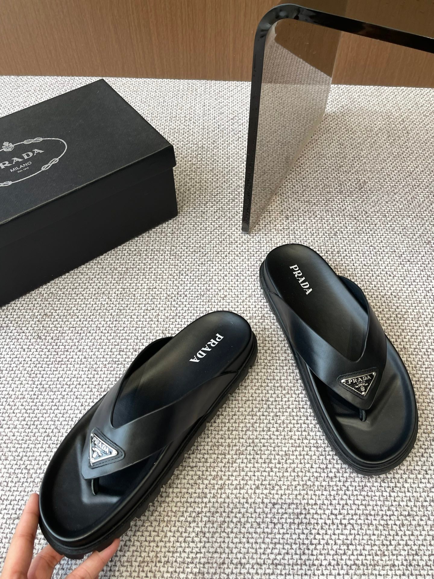 PR  slippers 1825052024