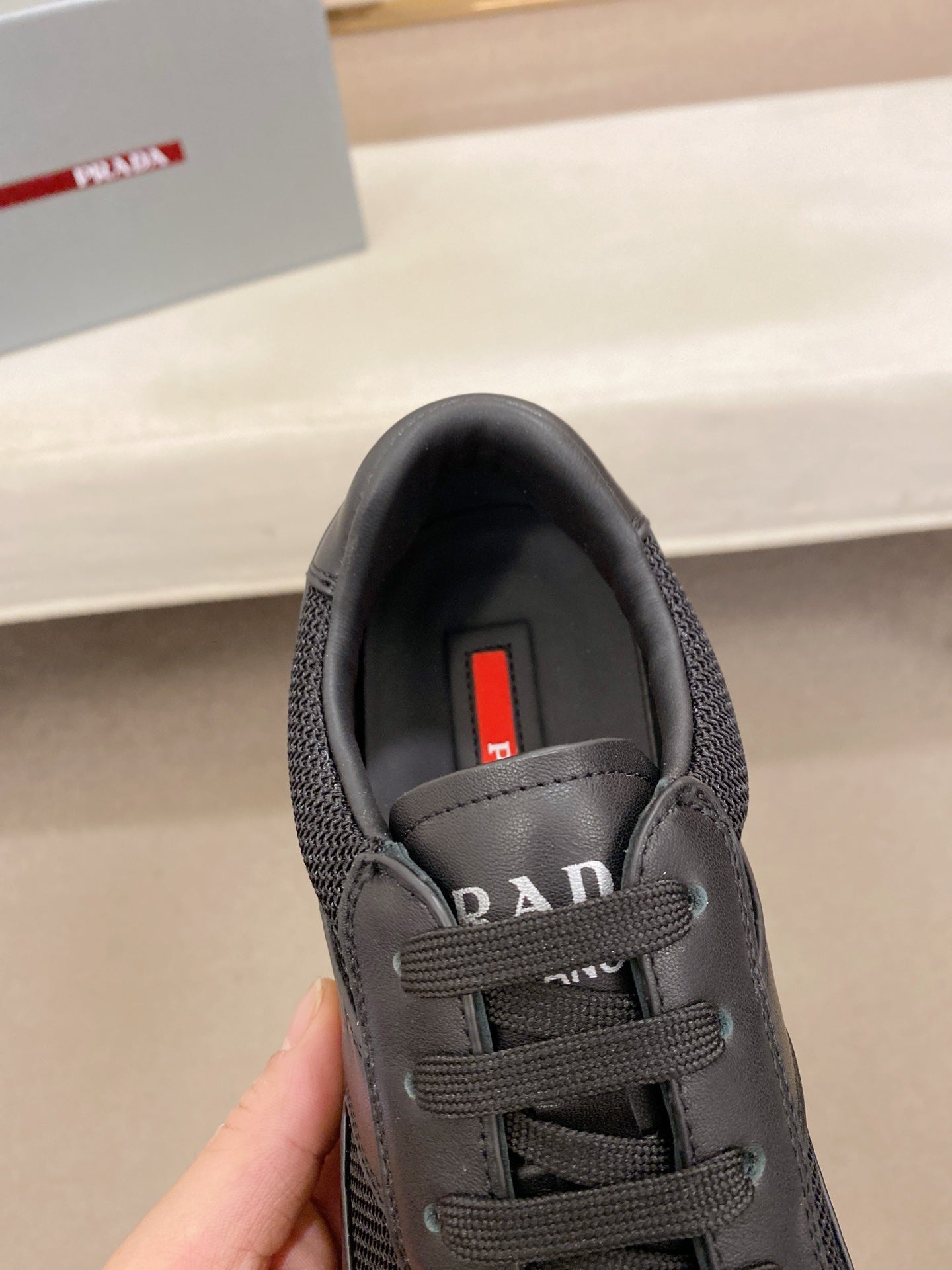 PR  sneakers 1825052022