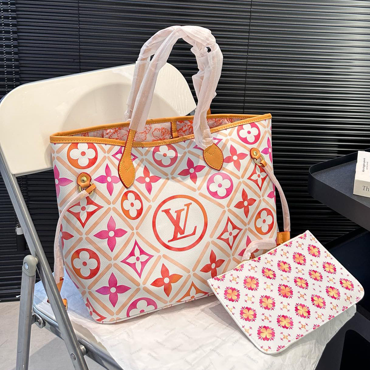 L Neverfull Shopping Bag 1824070306
