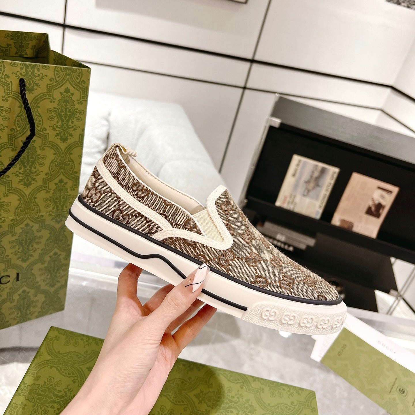 G fashion printed slip-on shoes XC0723110302