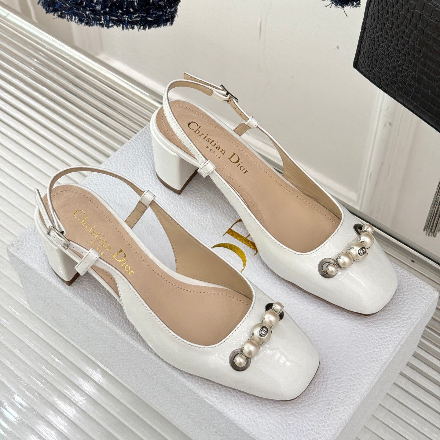 CD Pearl Slingback Pump 1825032402