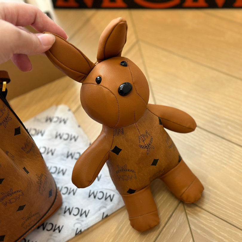 MCM new bucket bag (with rabbit accessories) XC24092433