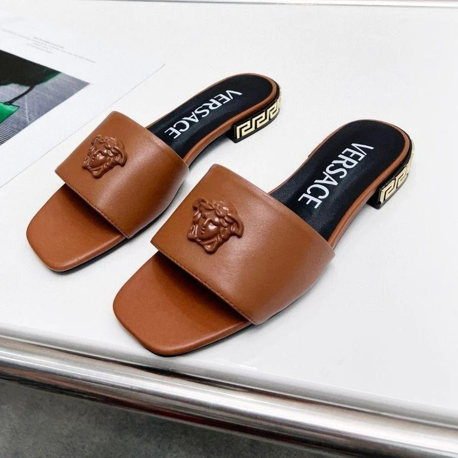 Classic Fashion Comfortable Head Flat Square Large Size Slippers 1024040207