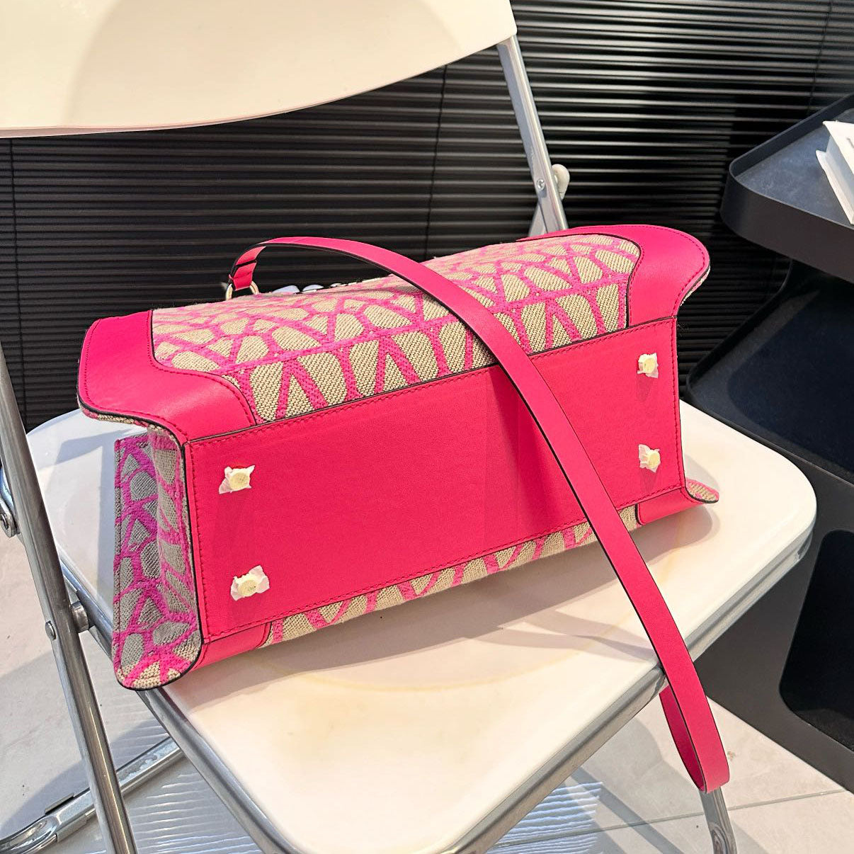 VT SS23 printed tote bag 1824081602
