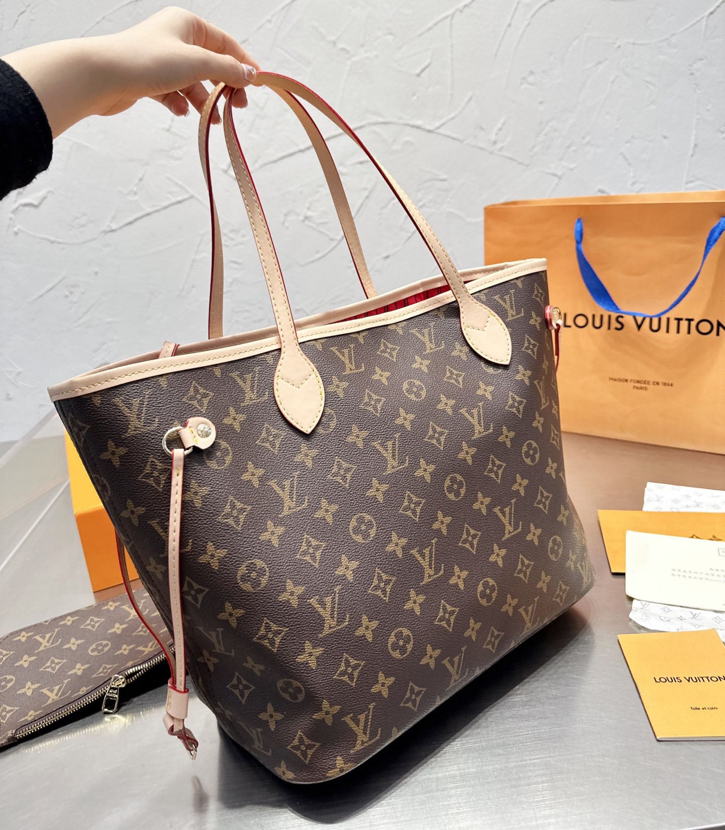 Handmade Leather Loop Handbag Onthego