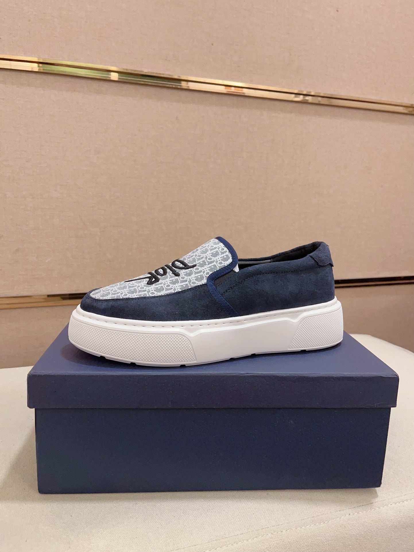 CD Sneaker 1825052702