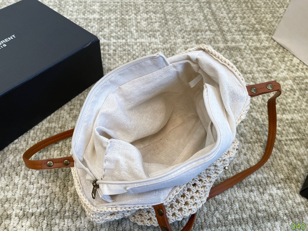 Straw tote bag 18241106