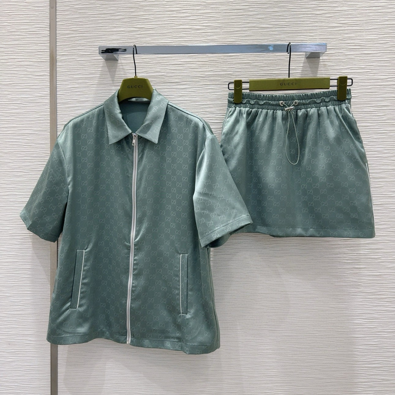 GG Short sleeve + short skirt suit 1825052216