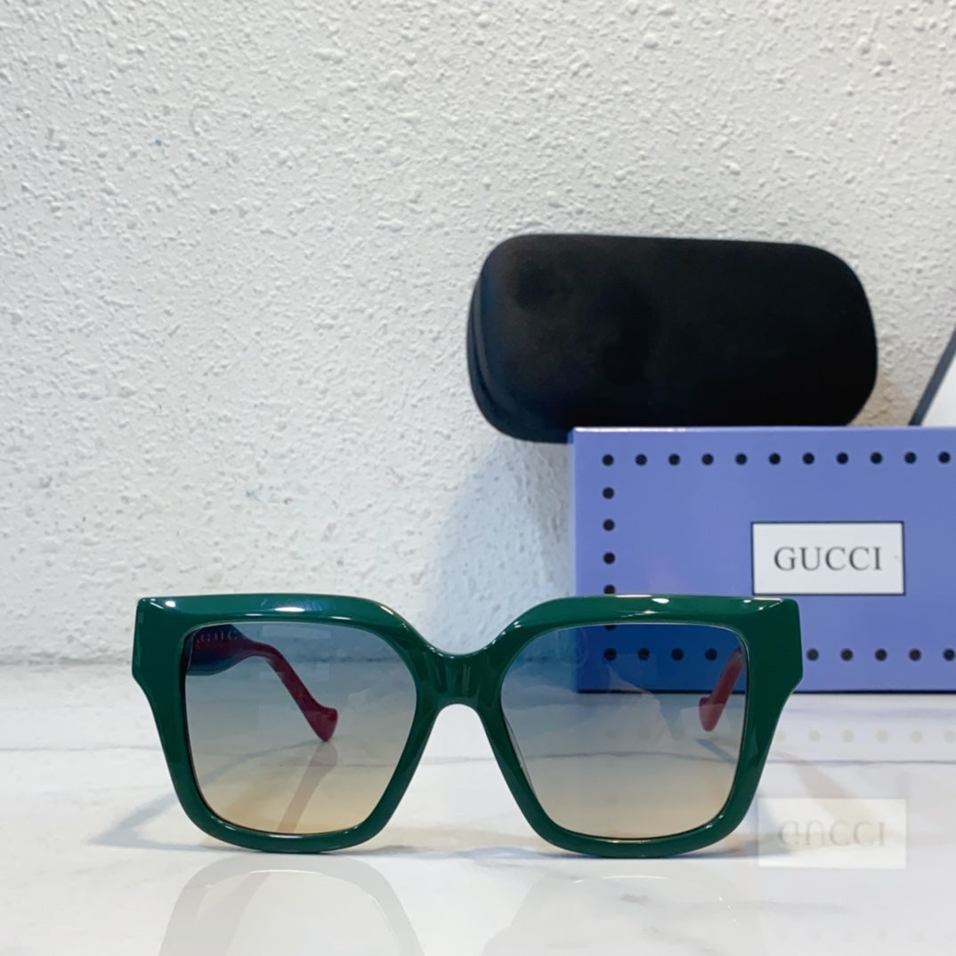 G Unisex Sunglasses 1824073101