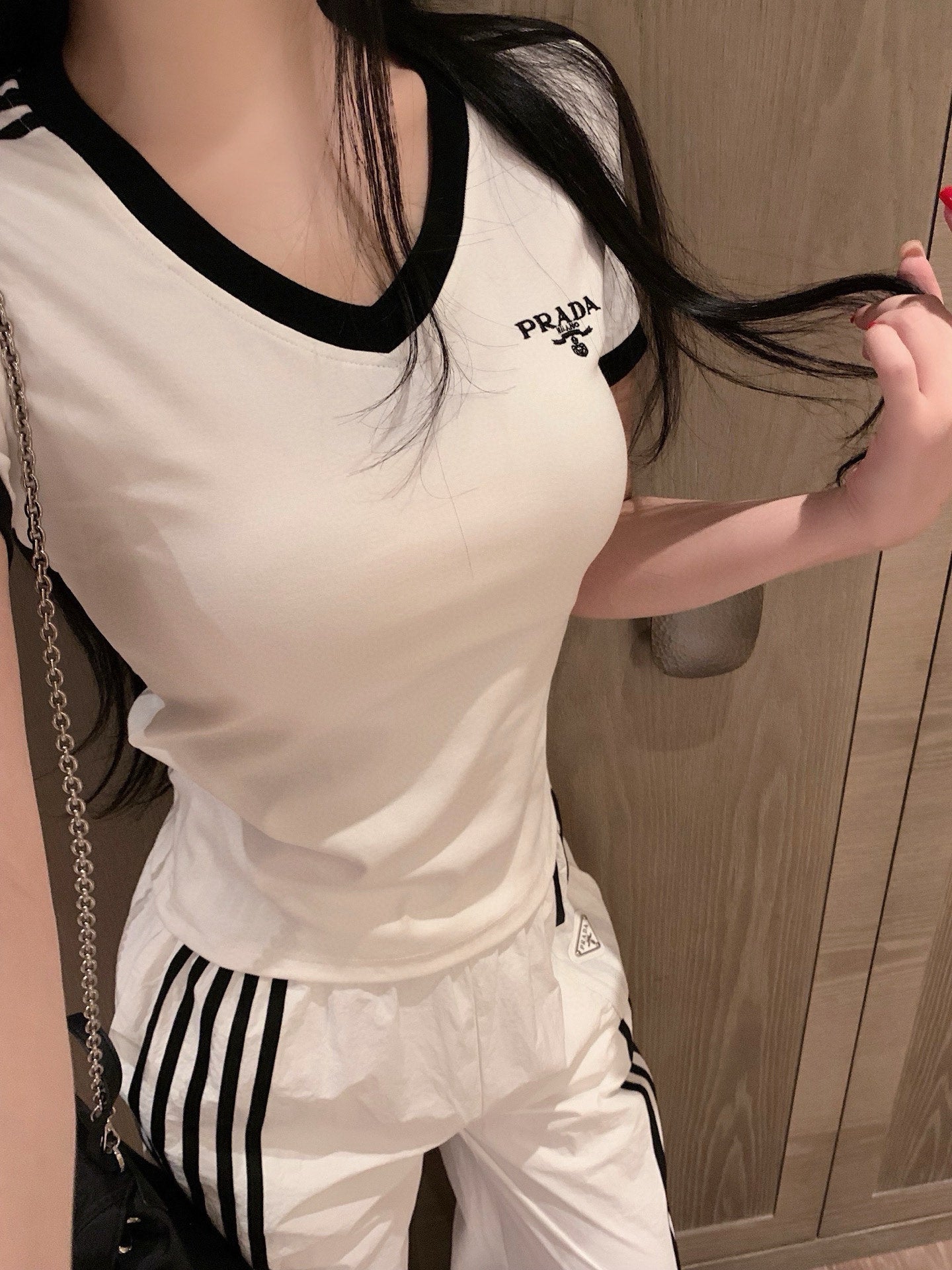 PR V-neck T-shirt 1825052012