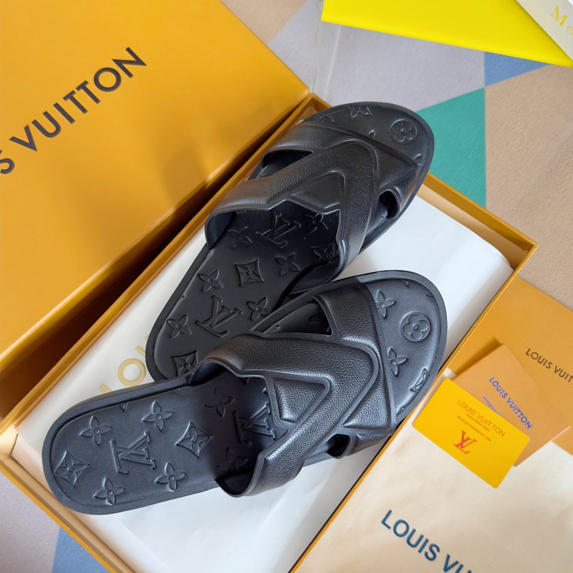 LV OASIS Slippers 1824100907
