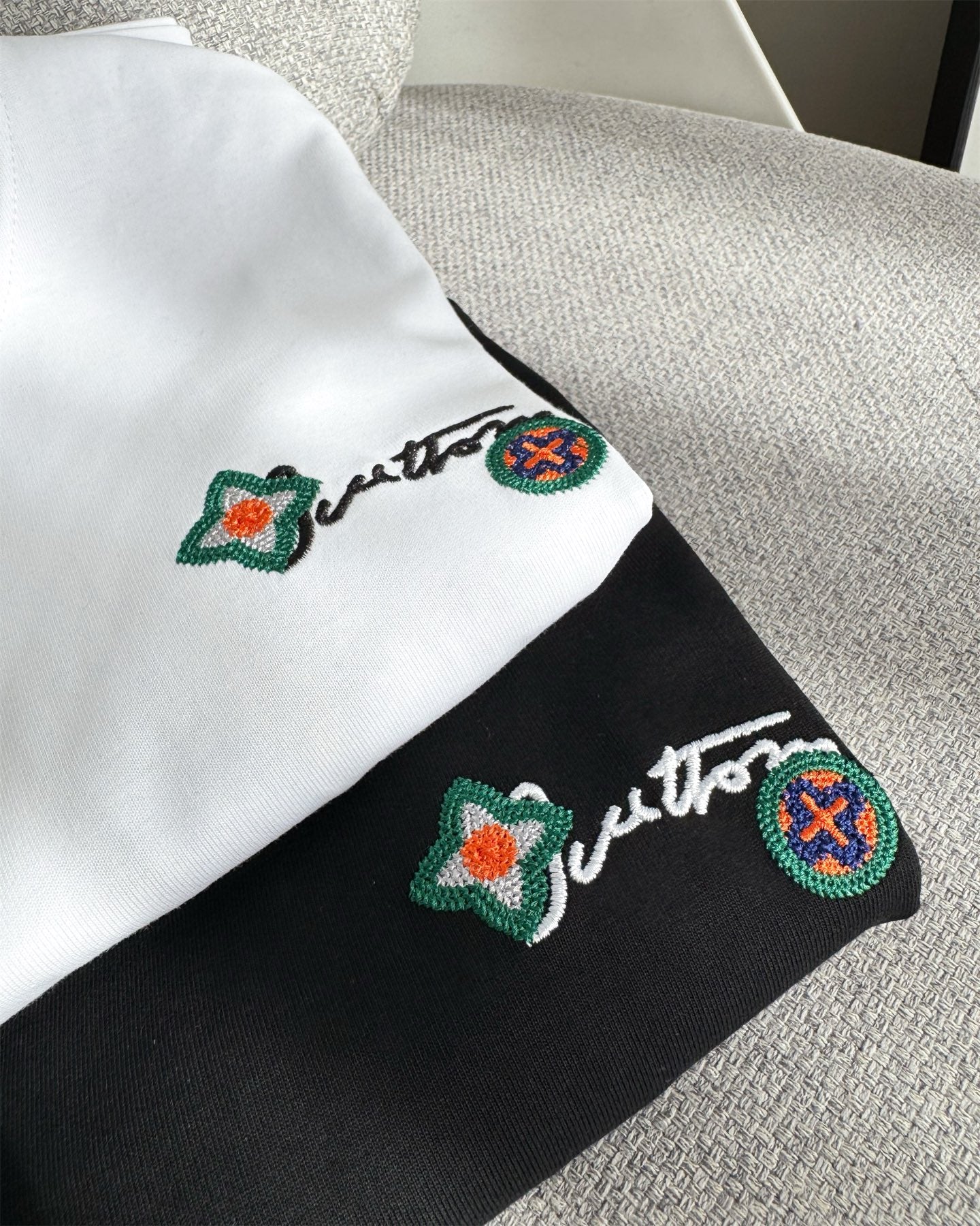 LV Unisex colorful floral embroidered T-shirt 1825052211