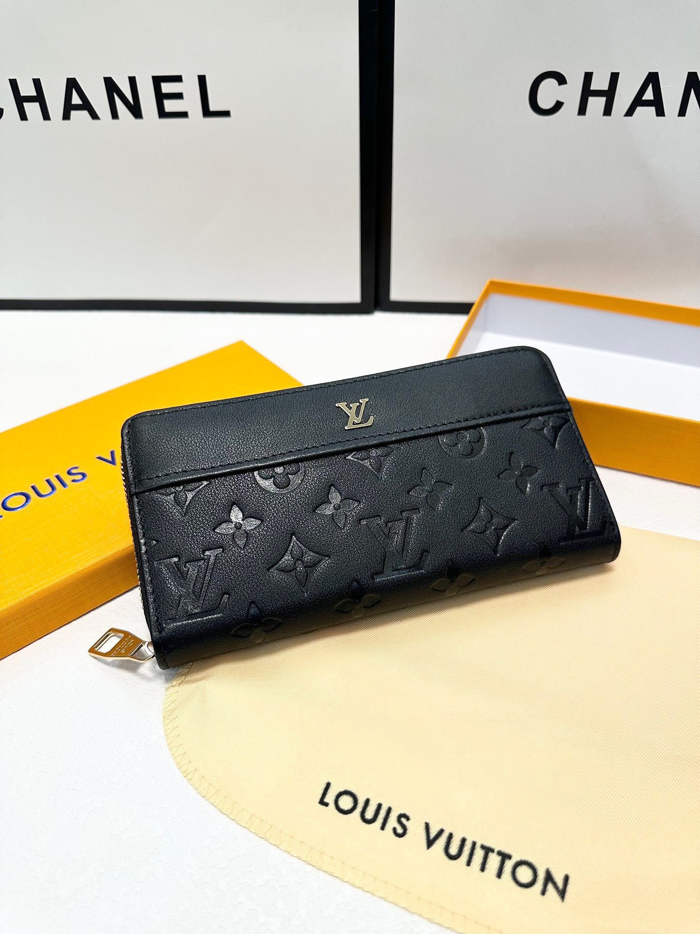 Luxury men's handbags 25090501