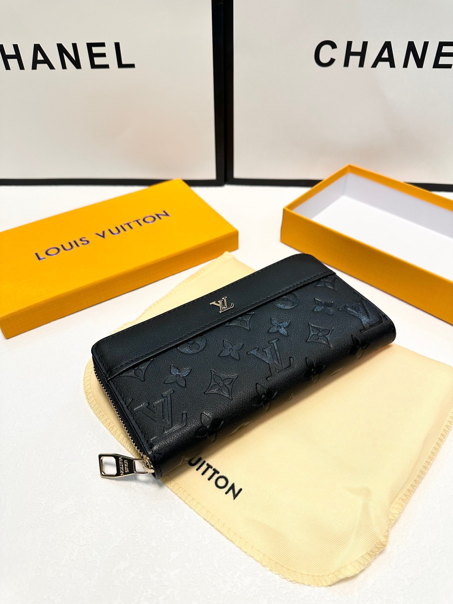 Luxury men's handbags 25090501