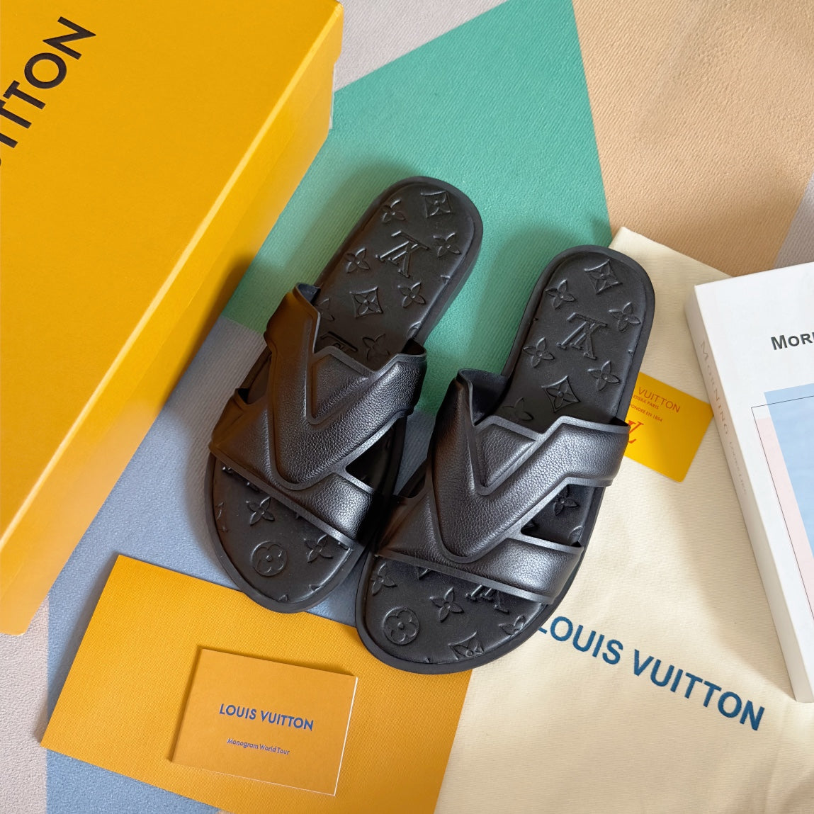 LV OASIS Slippers 1824100907