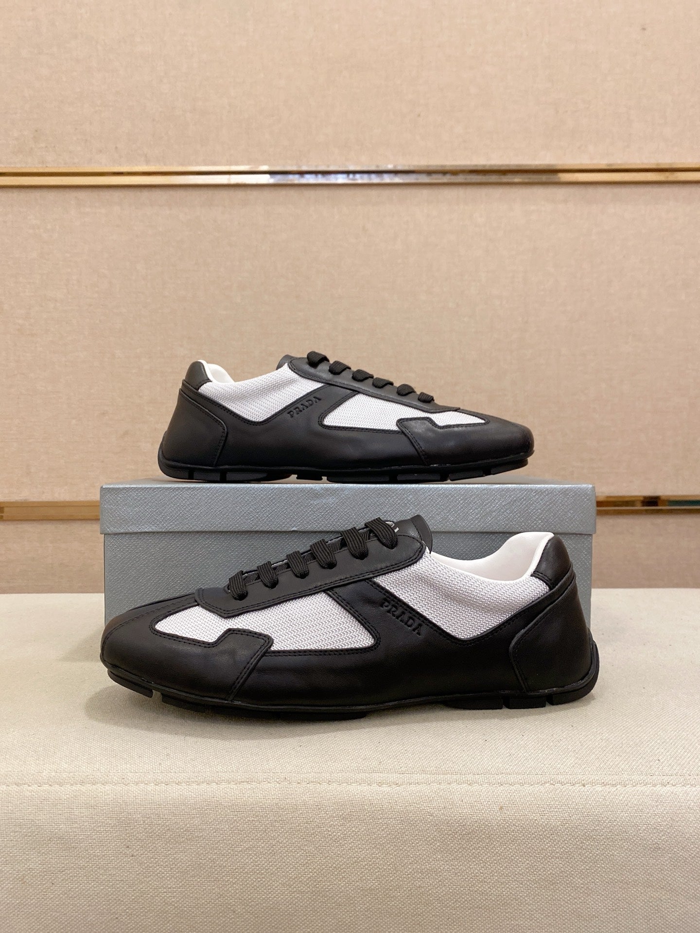 PR  sneakers 1825052022