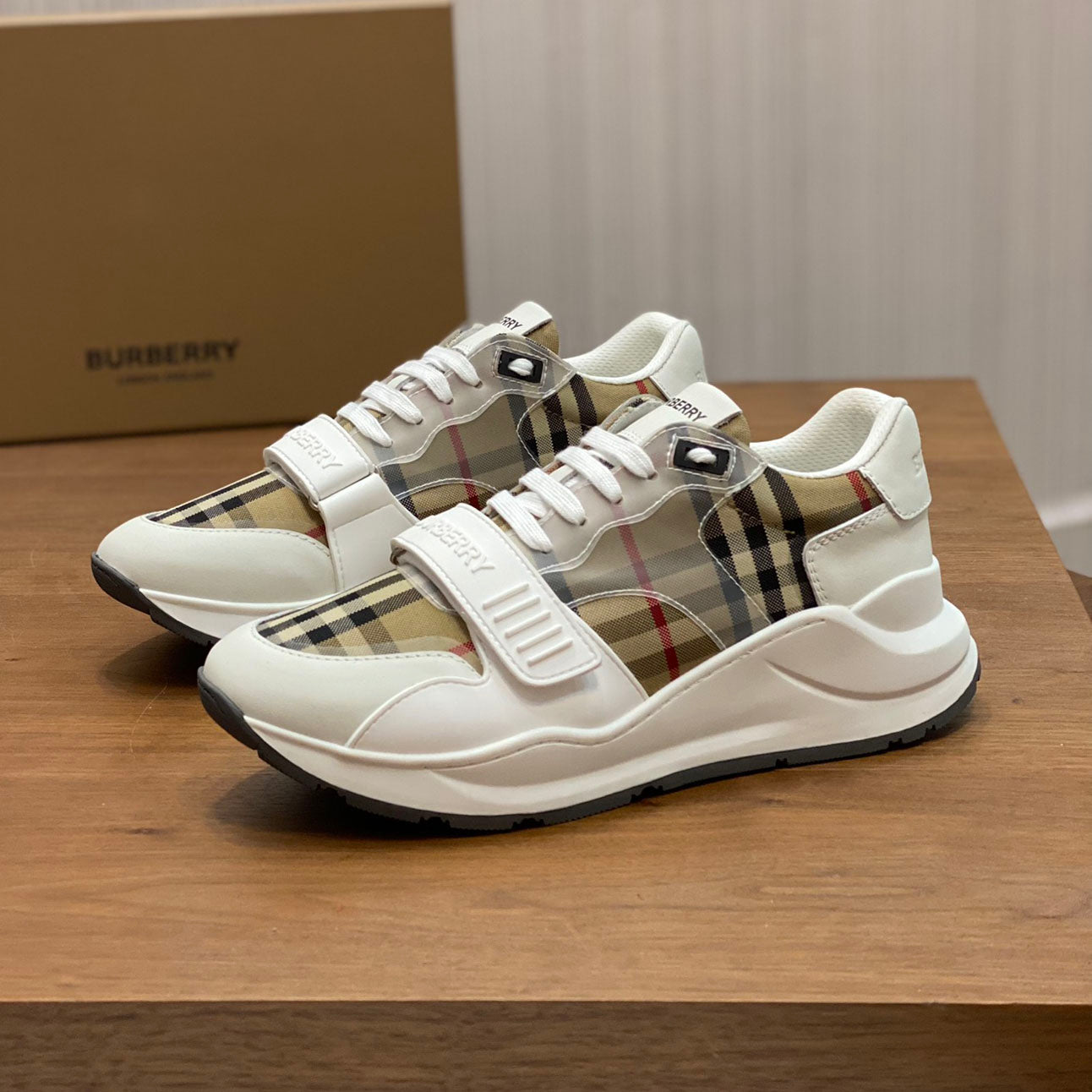 TB sneakers 1824101707