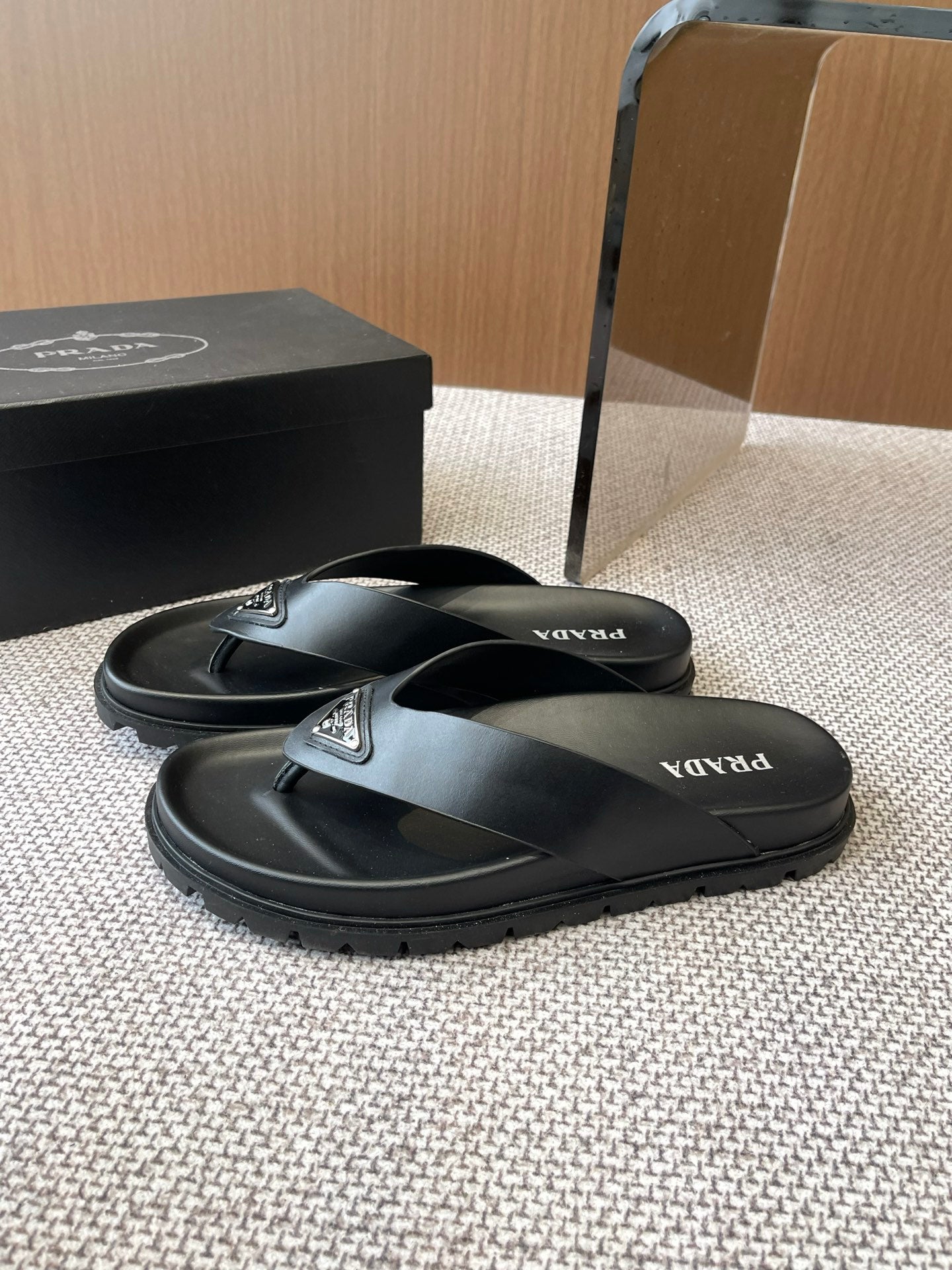 PR  slippers 1825052024