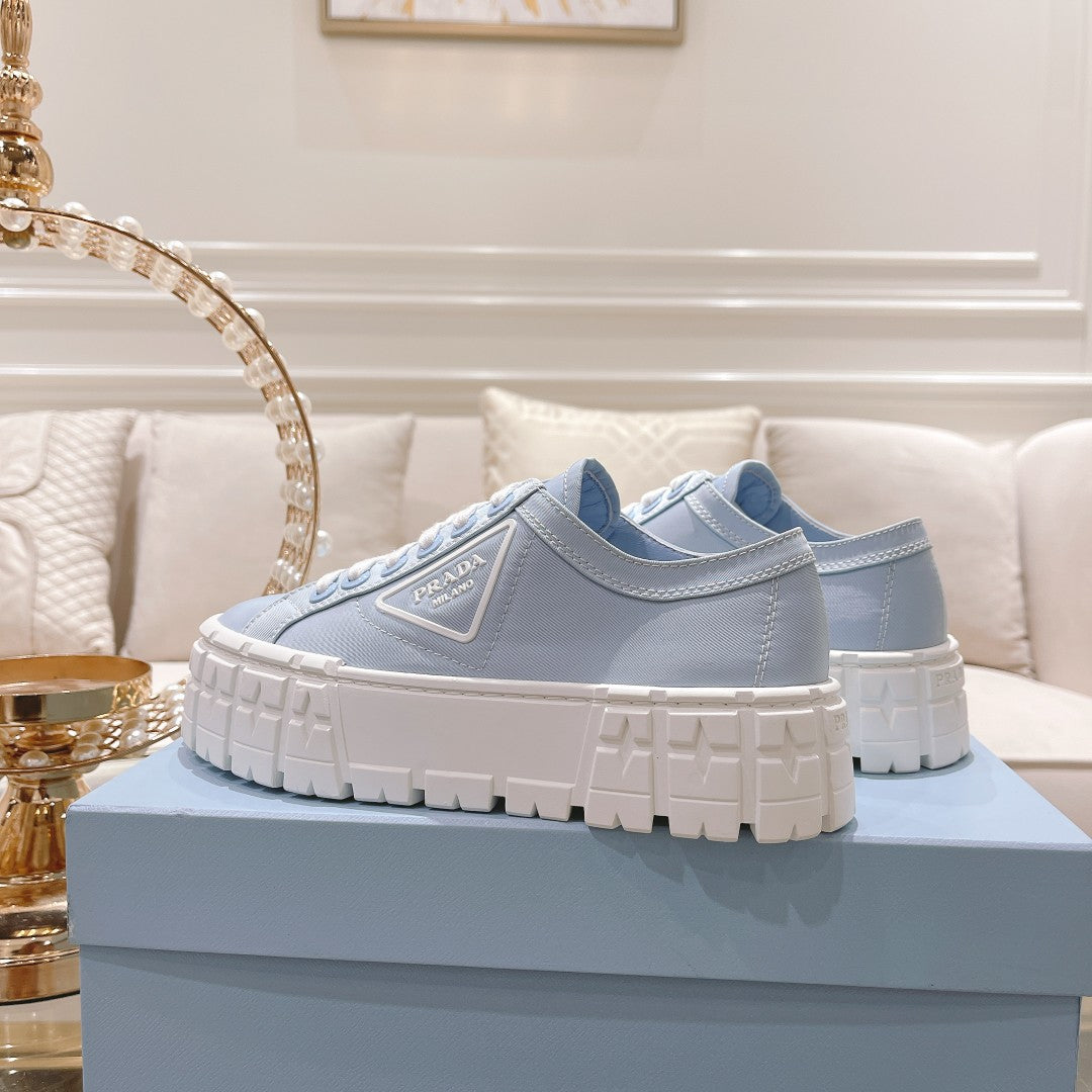New fashionable and versatile thick-soled sneakers 1024013001