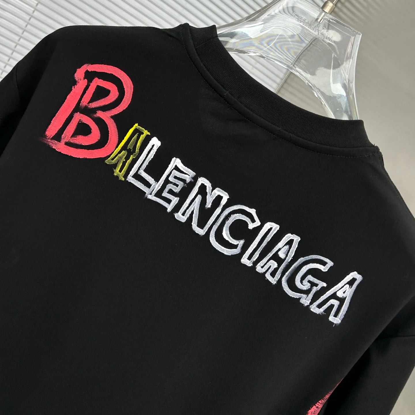 New short-sleeved round neck t-shirt 3D1025031103