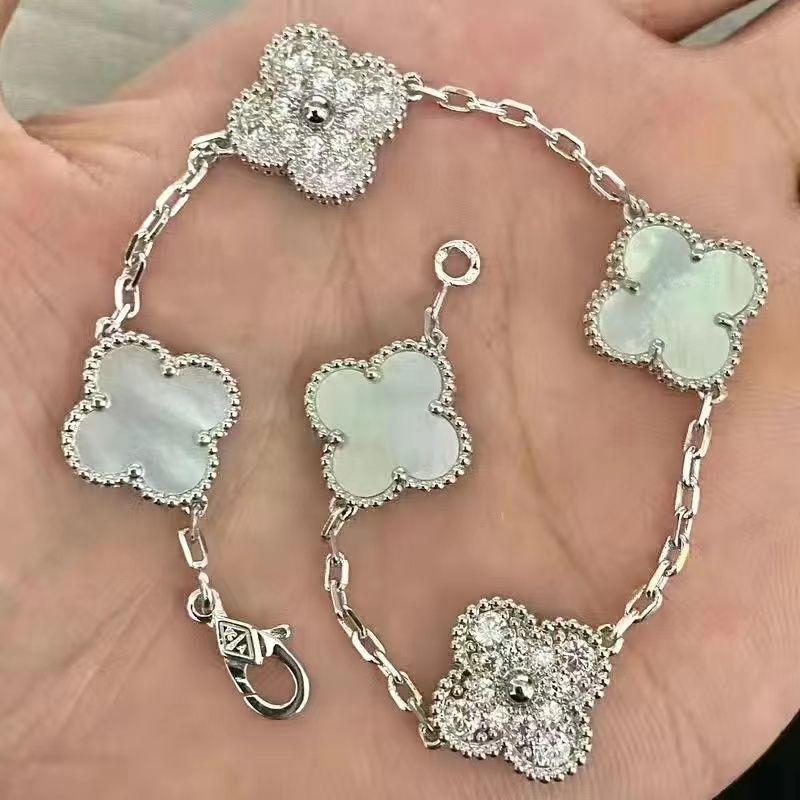 Versatile And Sophisticated Couple Bracelet 1024022615