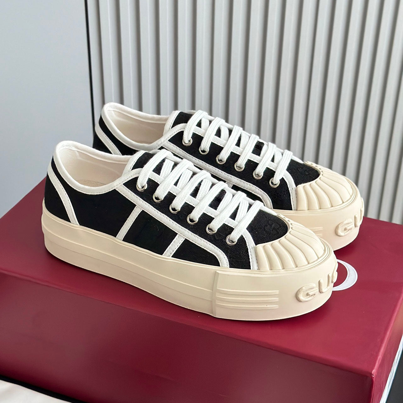 GG Women's chunky sneaker 1825040106