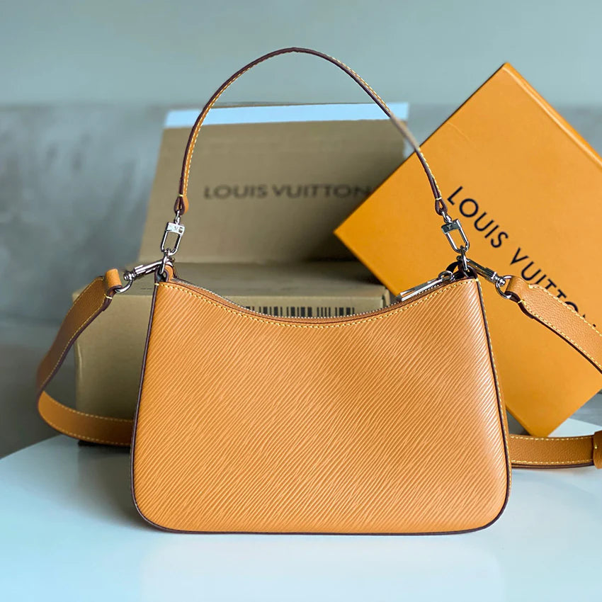 New Fashion Versatile Handheld Crossbody Bag 1024061304