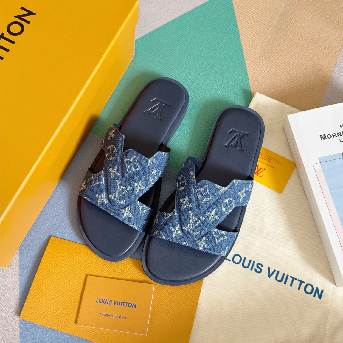 LV OASIS Slippers 1824100907