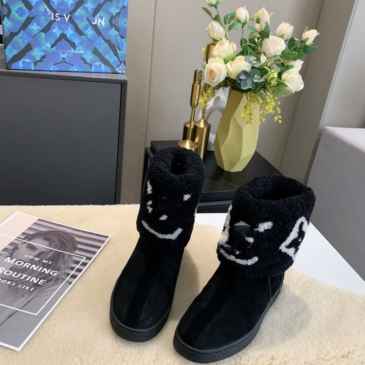 Classic British style women's fur all-in-one snow boots