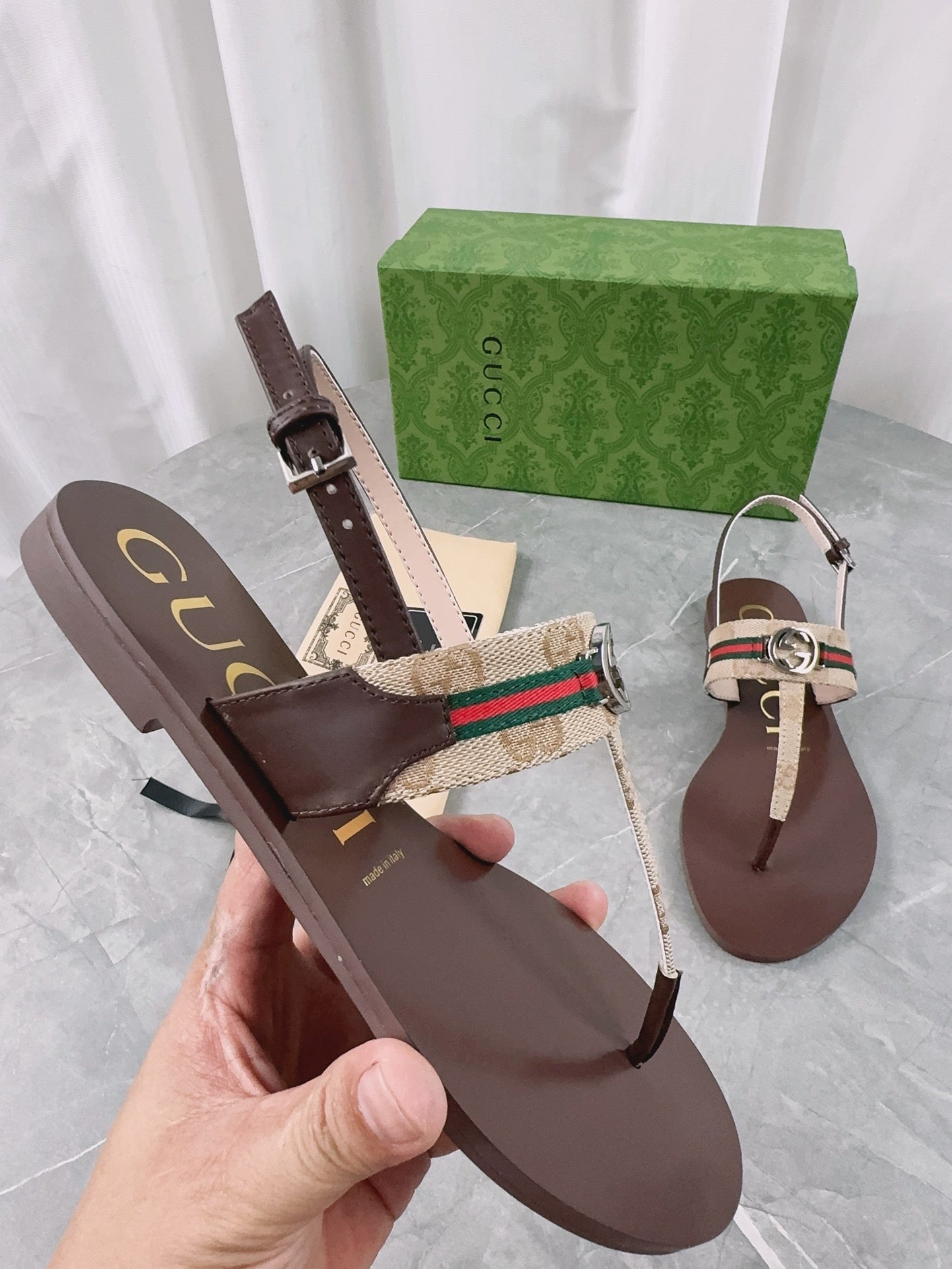 G Light Sandals 1824070801