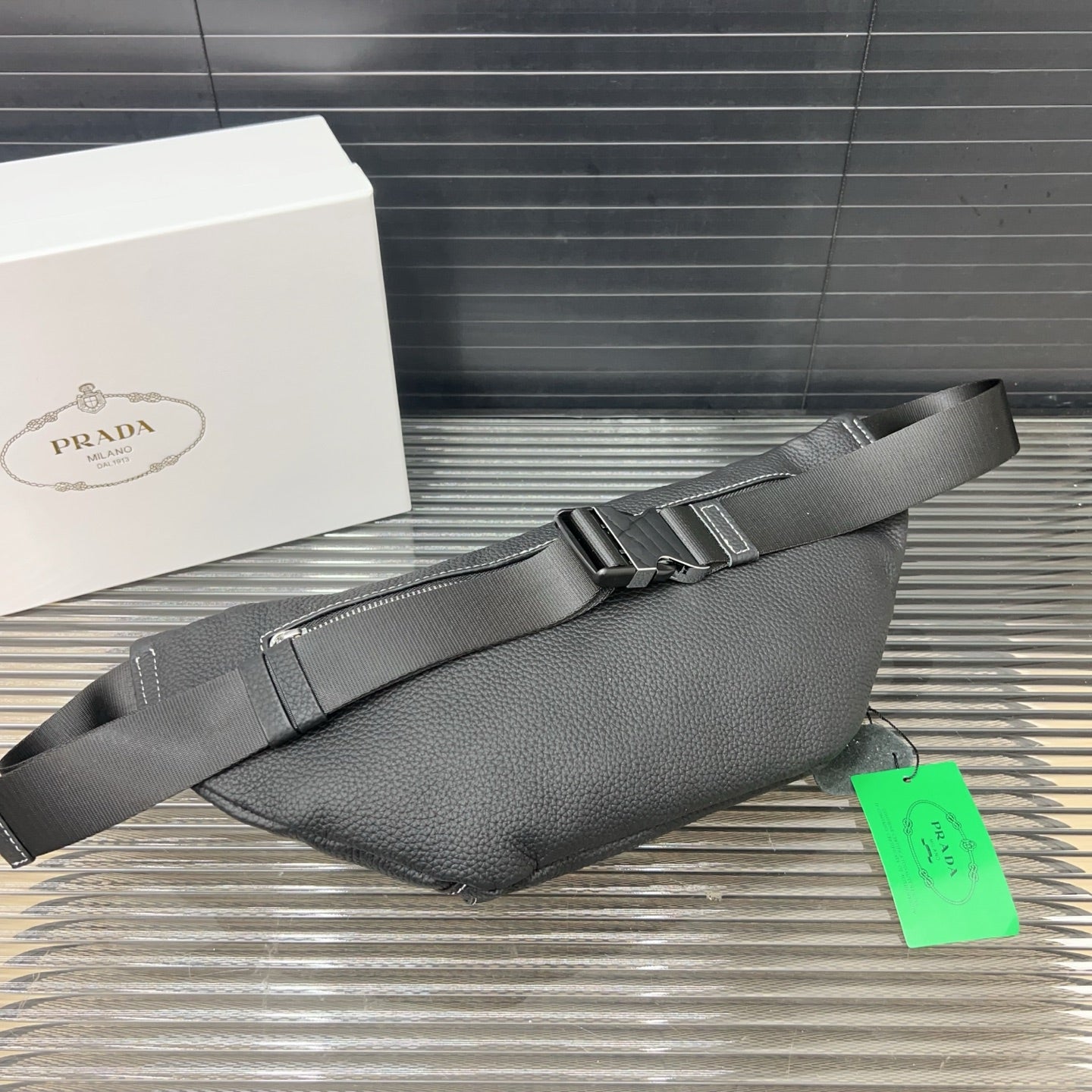 PR Top layer cowhide waist bag 1825040809