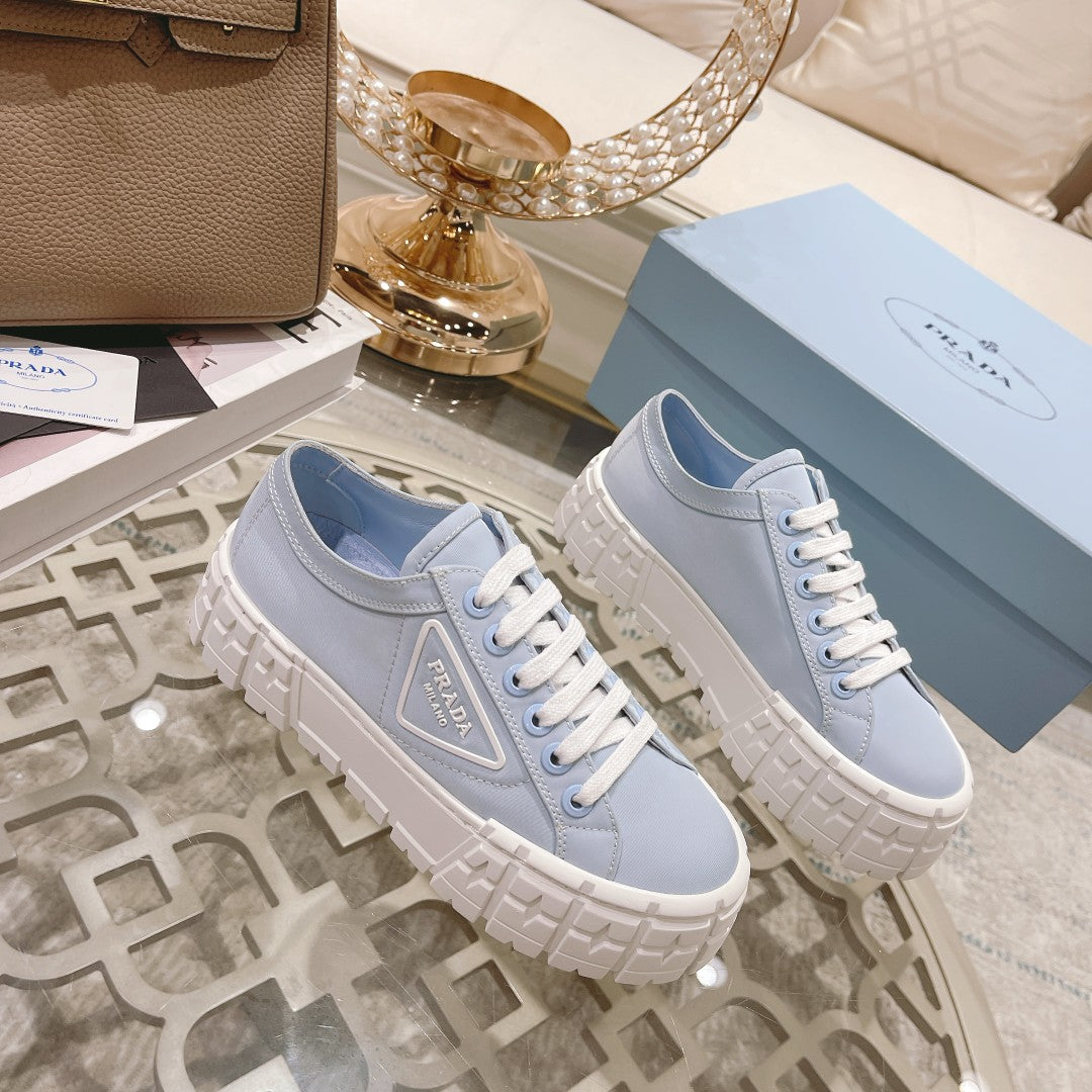 New fashionable and versatile thick-soled sneakers 1024013001
